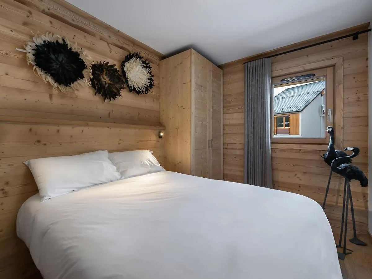 Apartment Appartement T4 A Courchevel, Proche Des Pistes, Avec Terrasse, Parking, Et Services Inclus - Fr-1-563-13 France